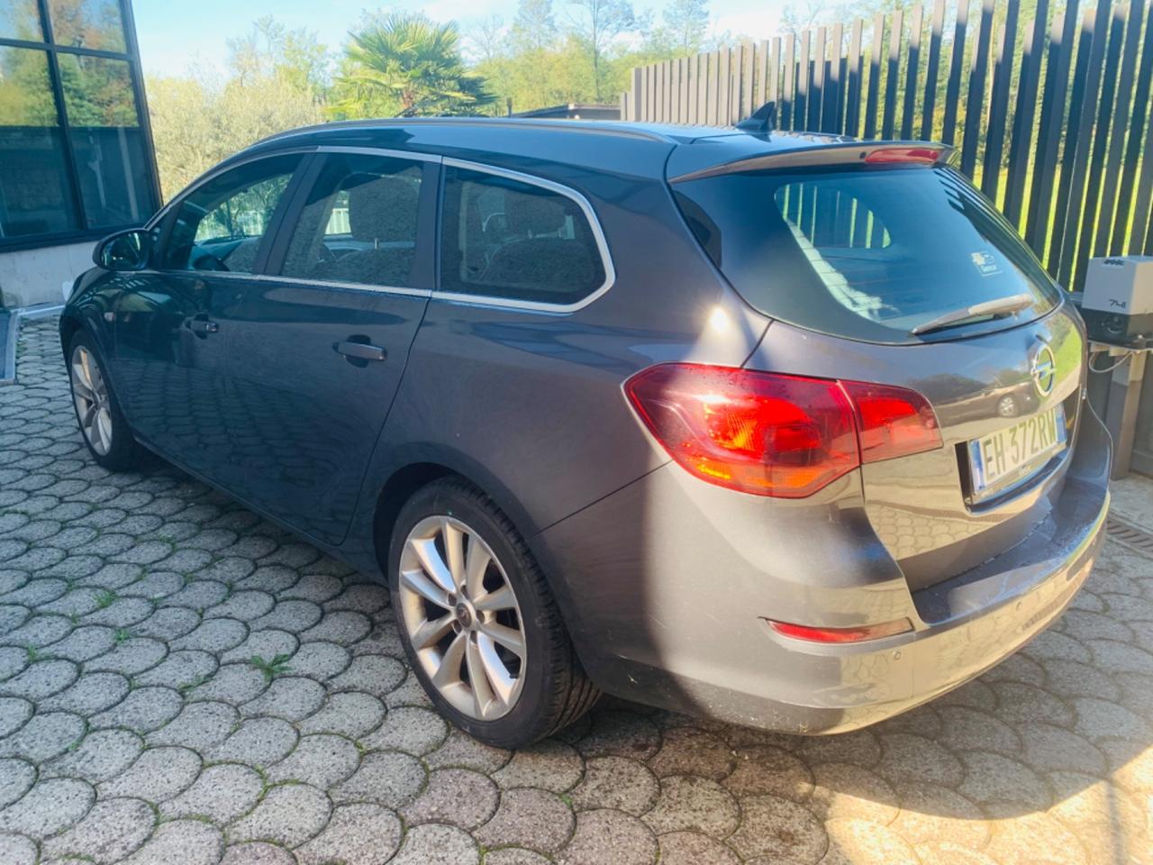 Opel Astra 1.7 CDTI 125CV Sports Tourer Cosmo