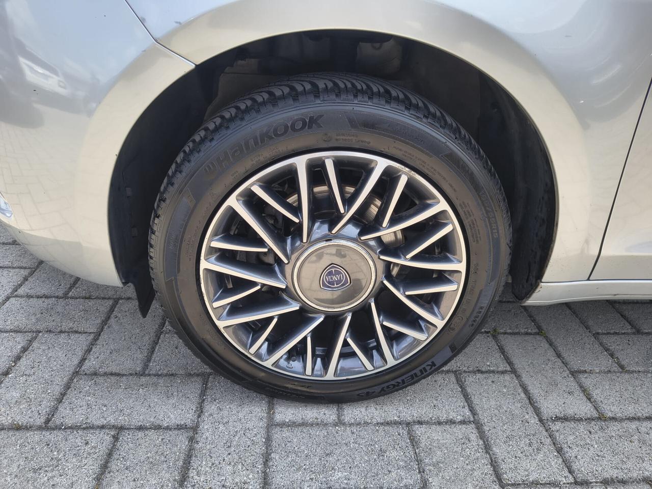 Lancia Ypsilon 1.2 BZ 5P *OK NEOPATENTATI