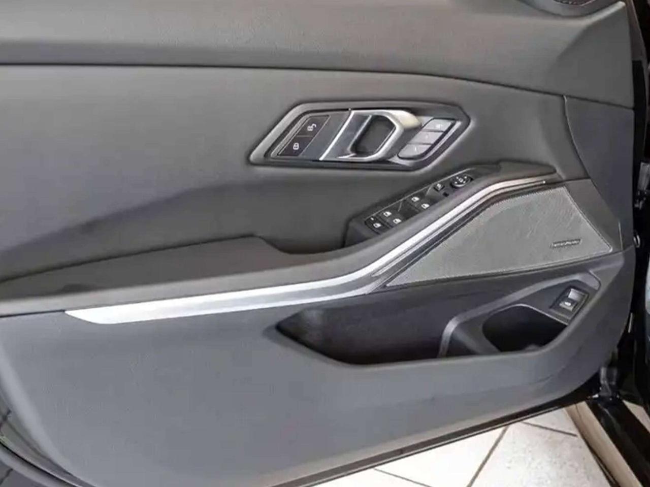 BMW 340 M340i Touring xdrive auto/H-Kardon/Panorama/Gancio