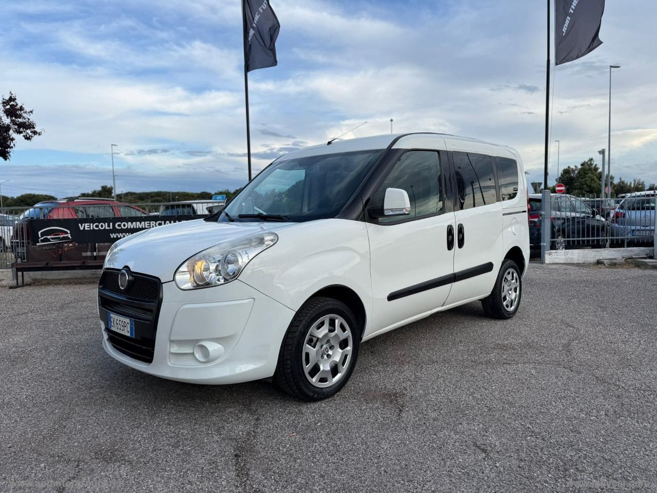 FIAT Doblò 1.4 16V Emotion