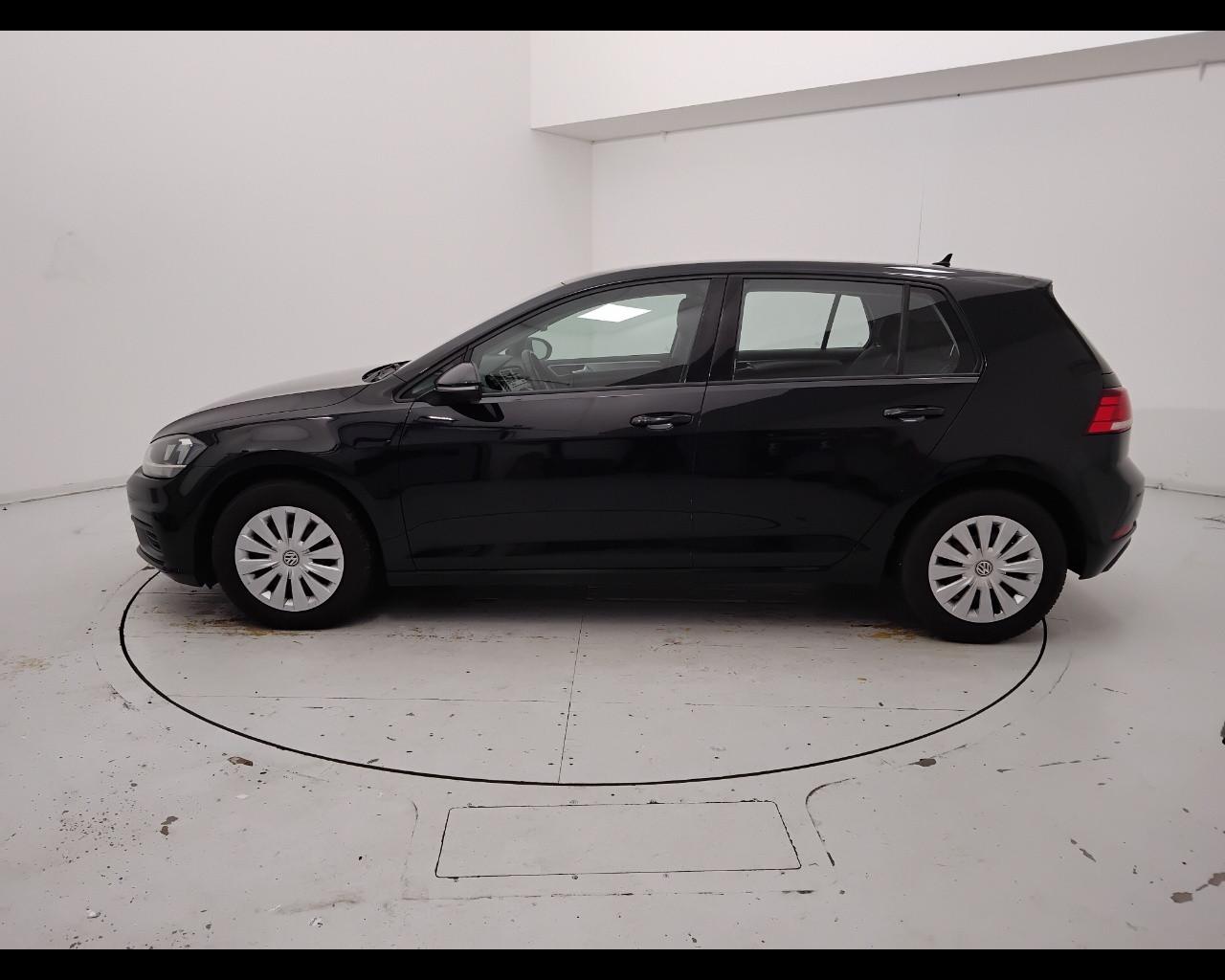 VOLKSWAGEN Golf VII 2017 5p - Golf 5p 1.6 tdi Trendline 90cv