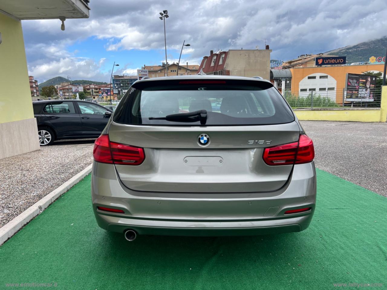 BMW 318d Business Advantage aut. - 2019