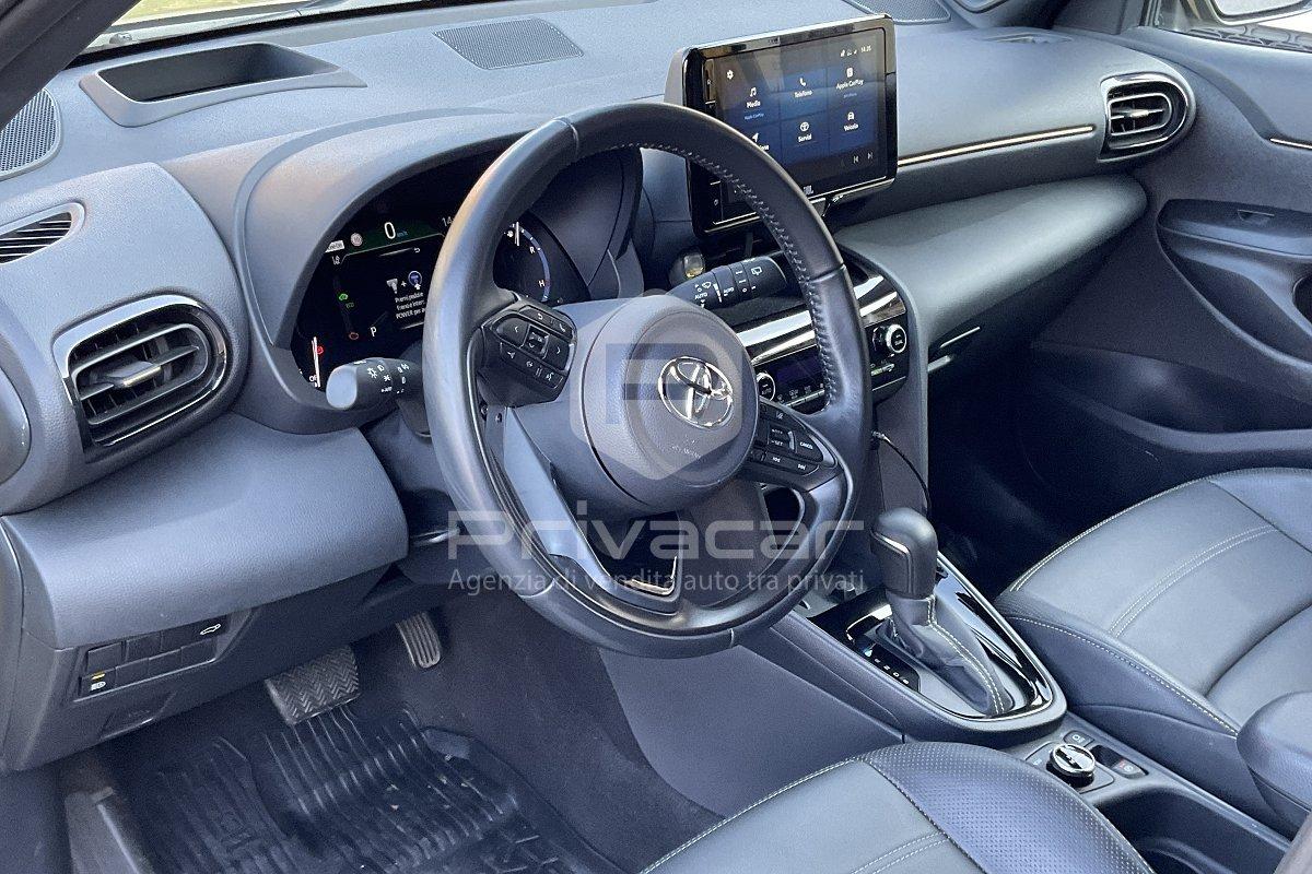 TOYOTA Yaris Cross 1.5 Hybrid 5p. E-CVT AWD-i Premiere