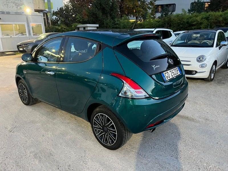 Lancia Ypsilon Ypsilon 1.0 FireFly 5 porte S&S Hybrid Ecochic Gold