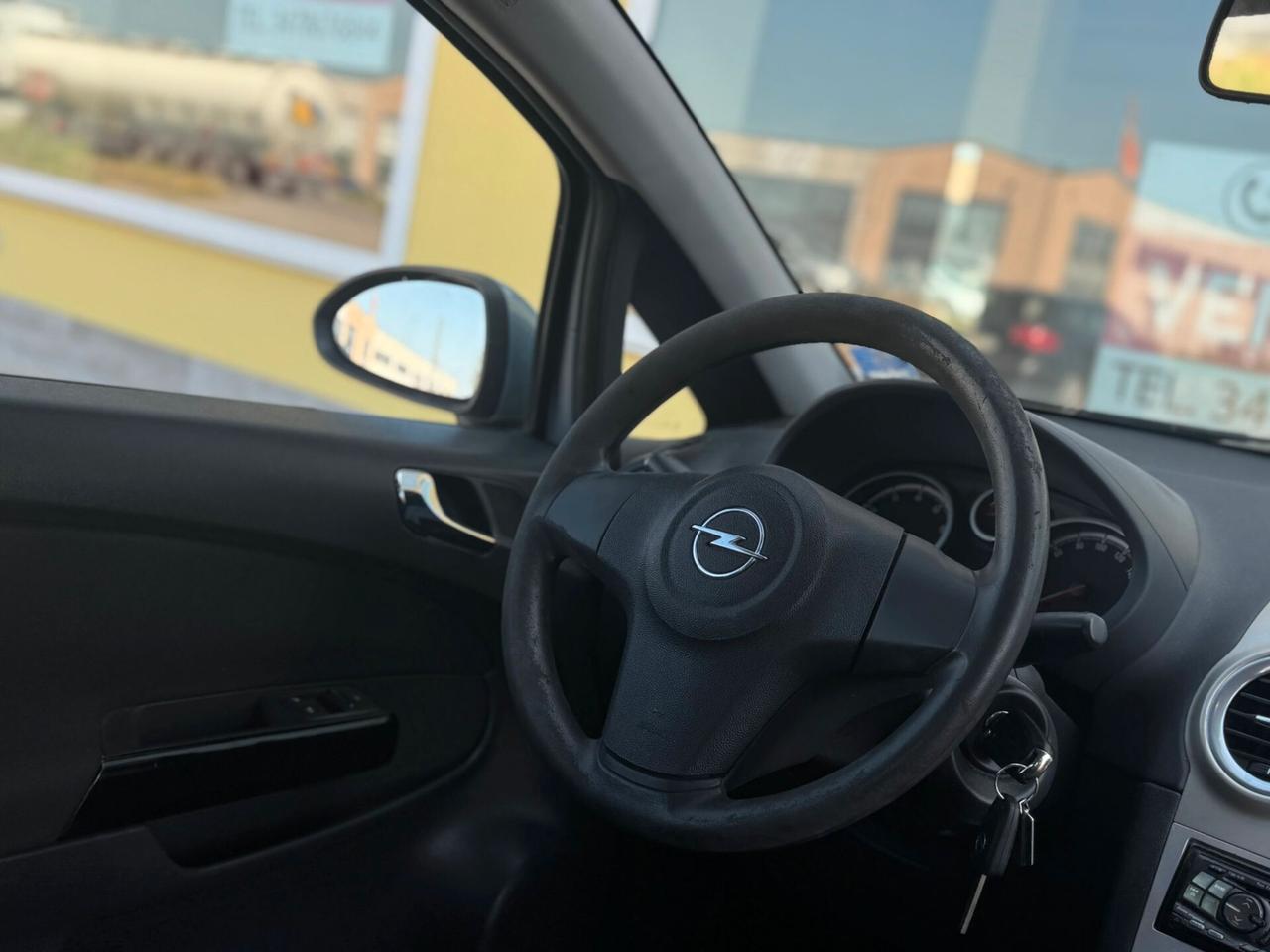Opel Corsa 1.2 3 porte Sport