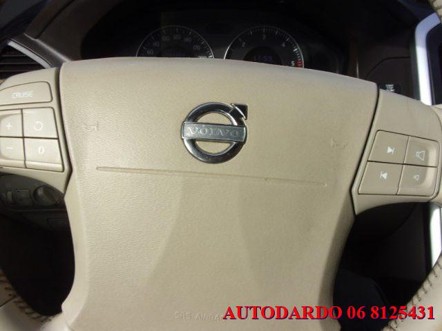 VOLVO XC60 2.4 D 163 CV AWD Momentum