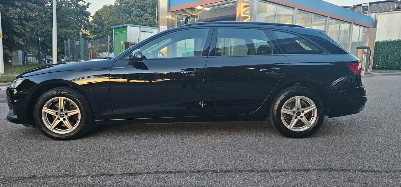 Audi A4 35 TDI/163 CV S tronic Iva Esposta
