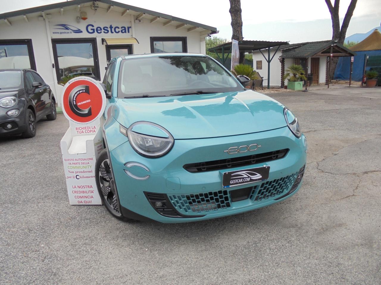 Fiat 600 Hybrid 110 CV DCT MHEV La Prima