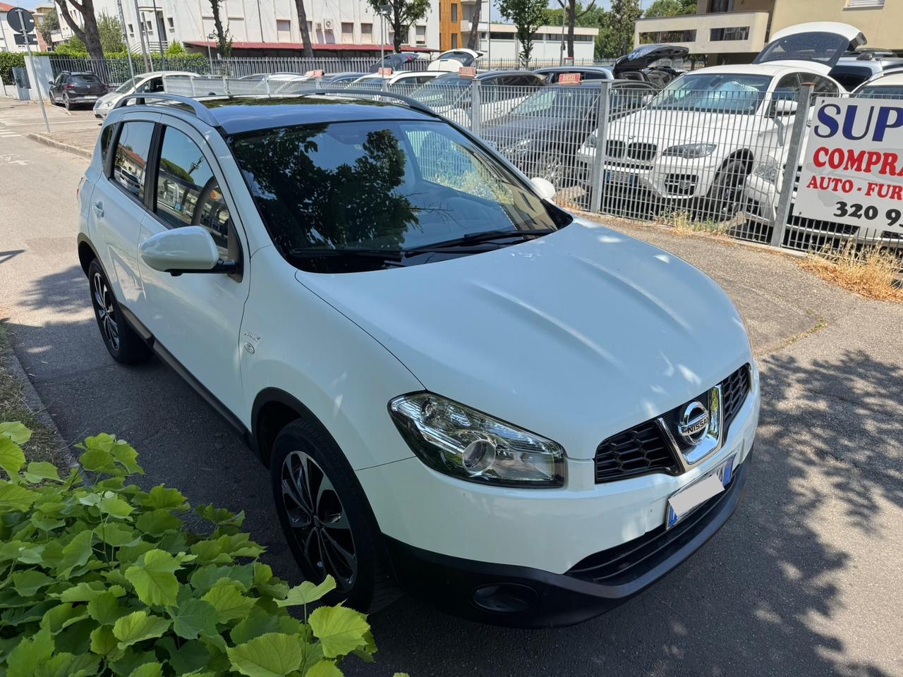 Nissan Qashqai 1.6 dCi neopaten garanzia 12 mesi