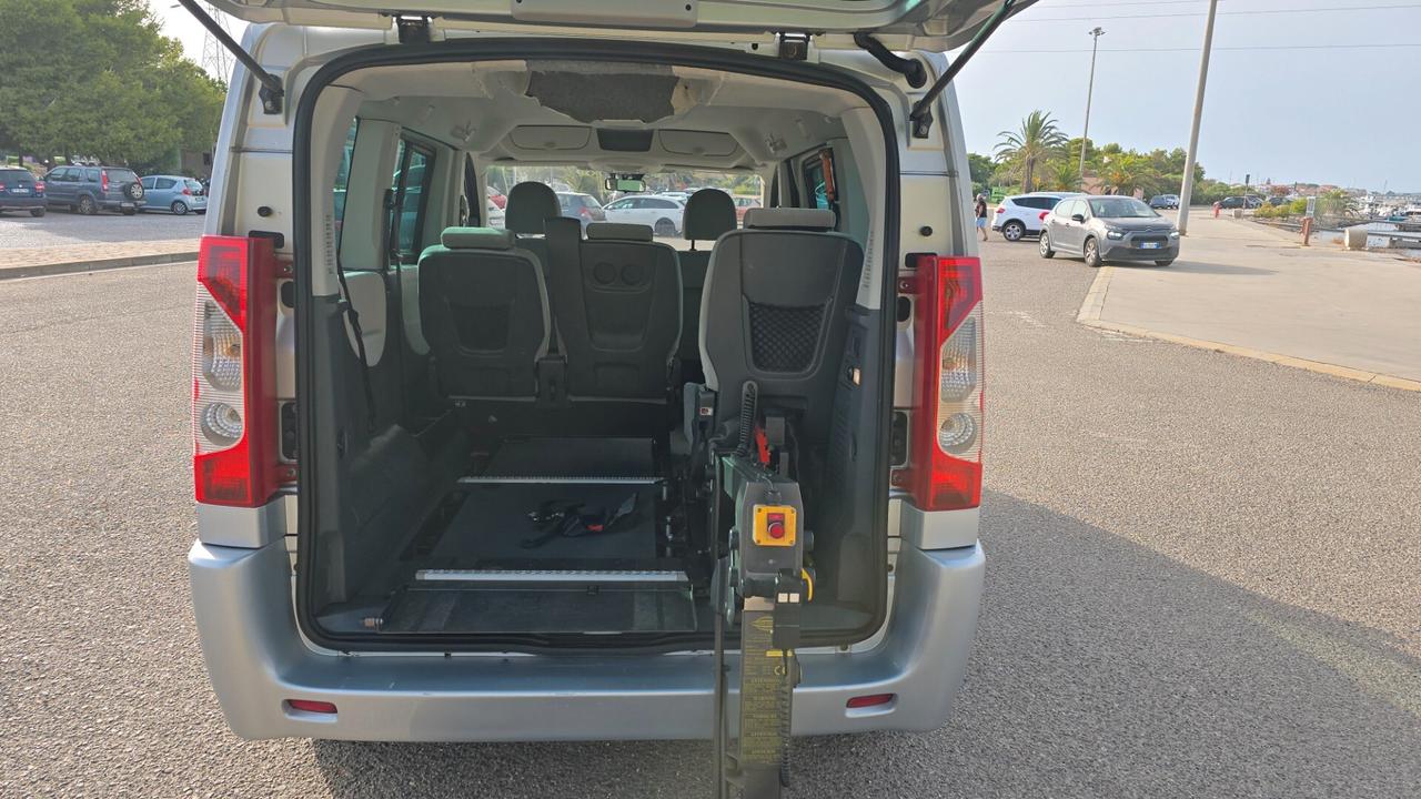 Peugeot Expert Tepee 2.0 HDi 120CV Pedana disabili 8 Posti