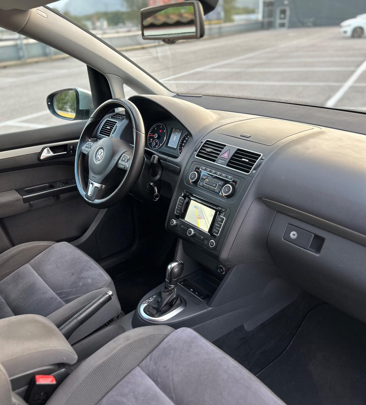 Volkswagen Touran TDI DSG Comfortline 7 POSTI