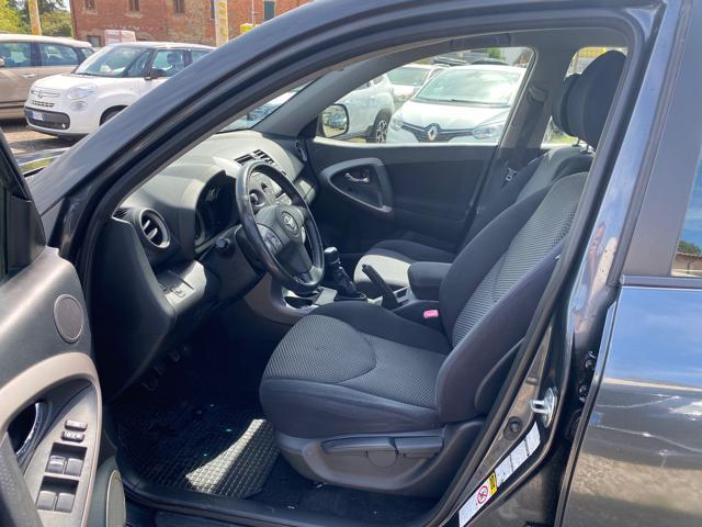TOYOTA RAV 4 2.2 D-4D 136 CV DPF Sol