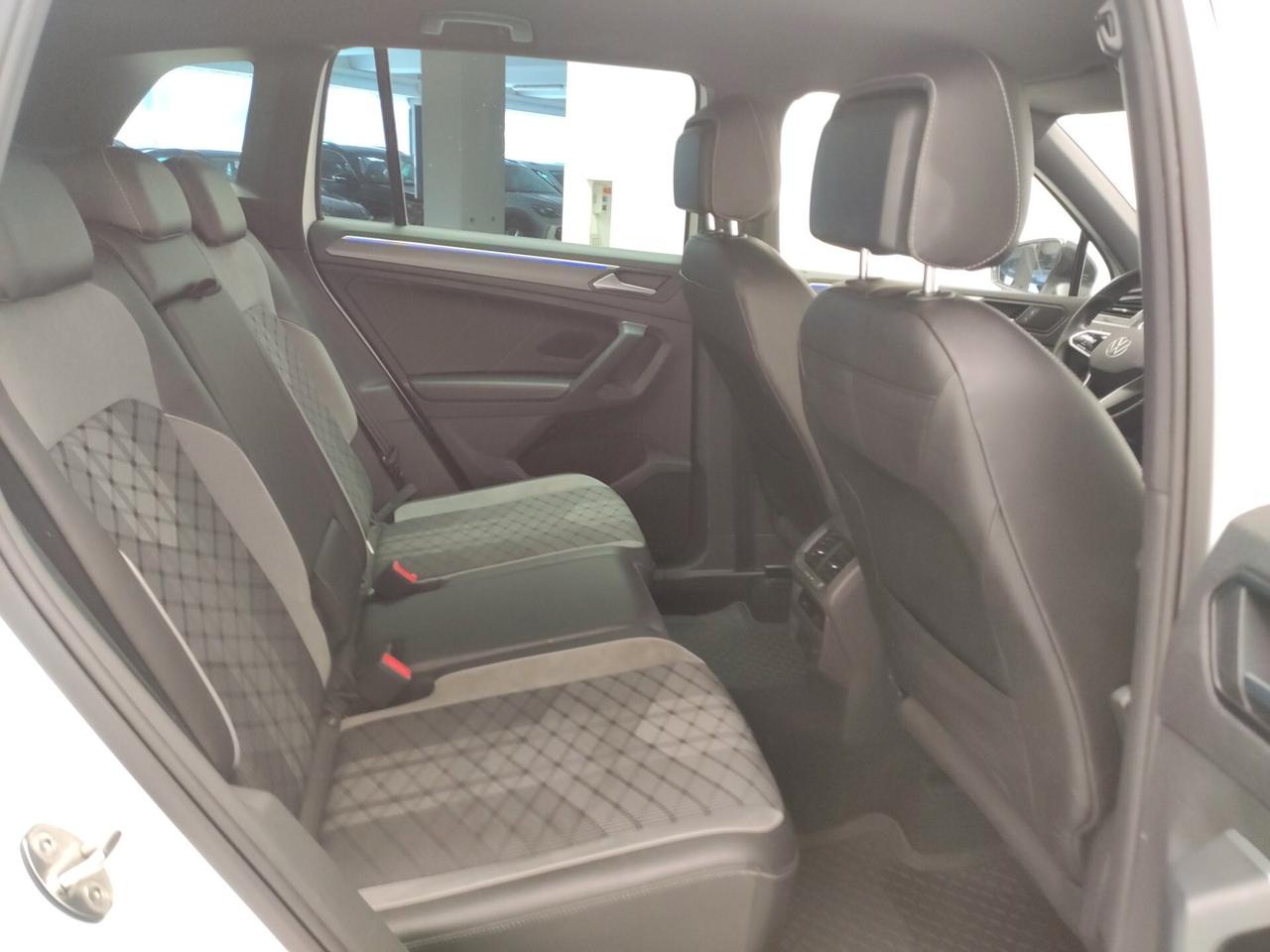 Volkswagen Tiguan 2.0 TDI 150 CV SCR DSG R-Line