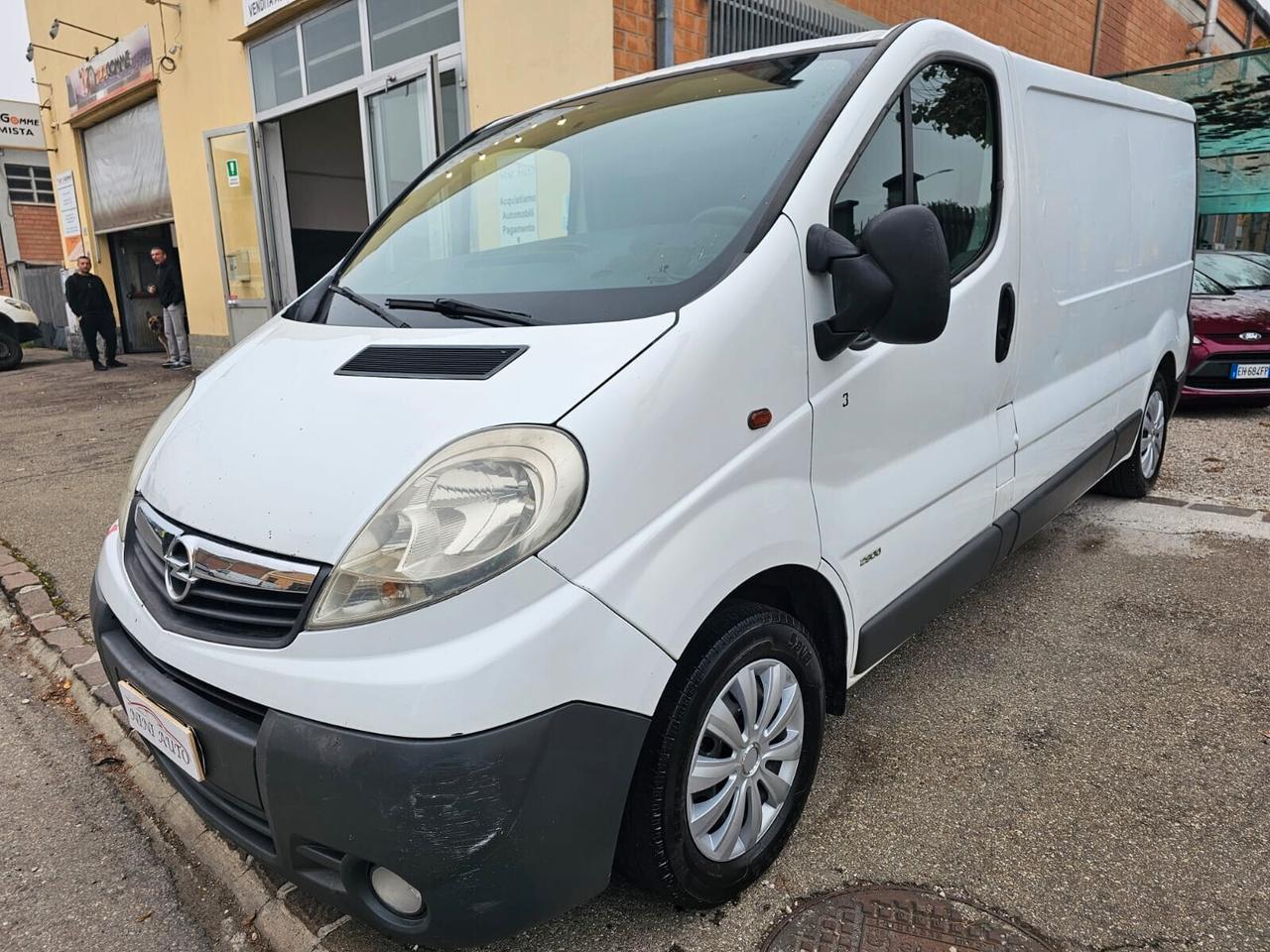 Opel Vivaro 2.0 CDTI 120cv Passo Lungo Furgonato