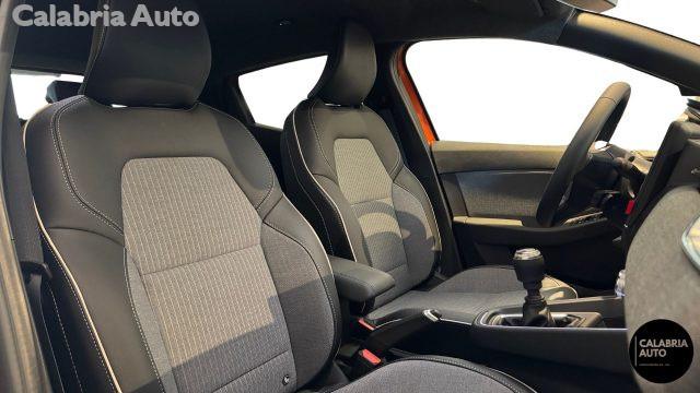 RENAULT Clio ECO-G 100 CV Techno