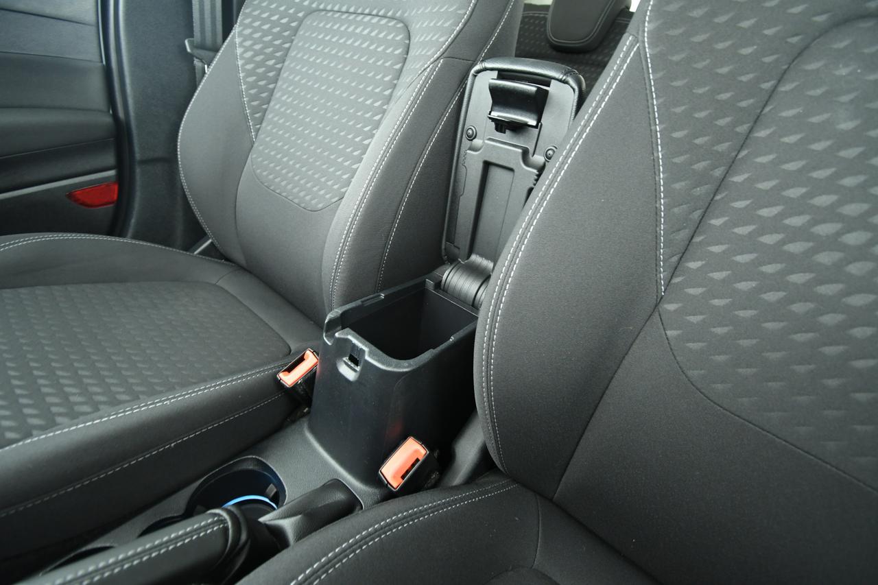 FORD Fiesta 5p 1.0 ecoboost hybrid Titanium s&s 125cv NEOPATENTATI+BLUETOOTH