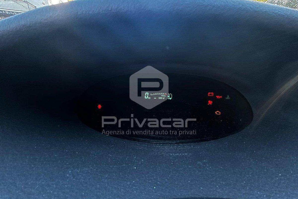 TOYOTA Yaris 1.0i 16V cat 5 porte