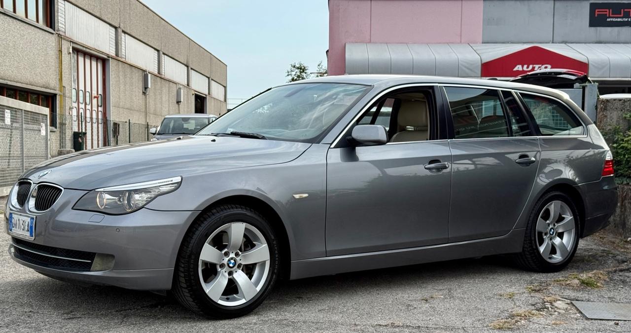 Bmw 530xd Touring 2008 235CV futura