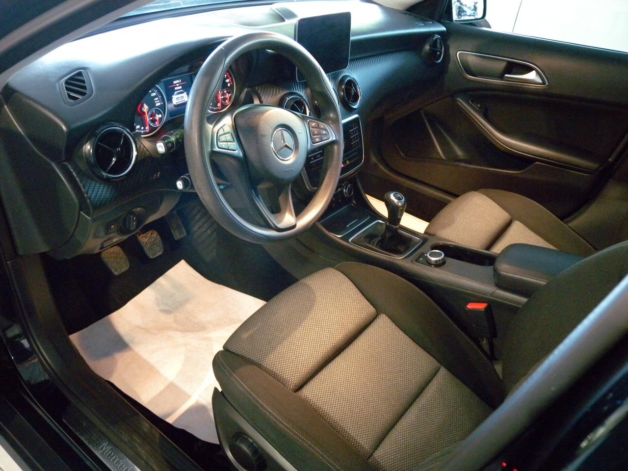 Mercedes-benz GLA 180 Executive