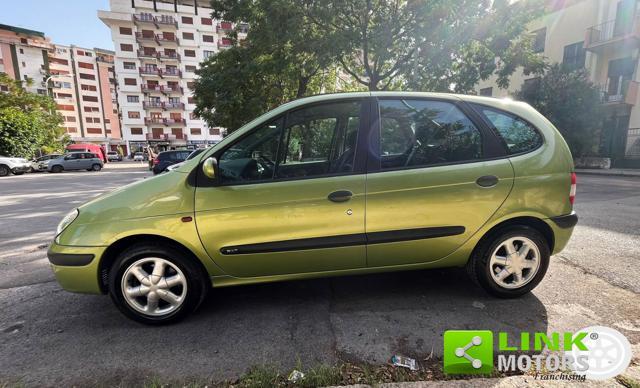 RENAULT Megane Mégane Scénic 1.6 16V cat RXE Plus