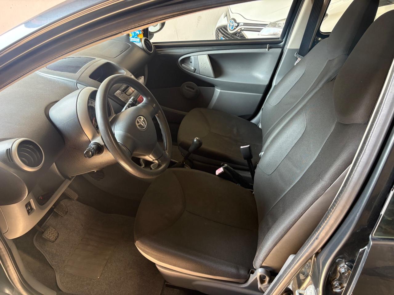 Toyota Aygo 1.0 12V VVT-i 5 porte NEOPATENTATI