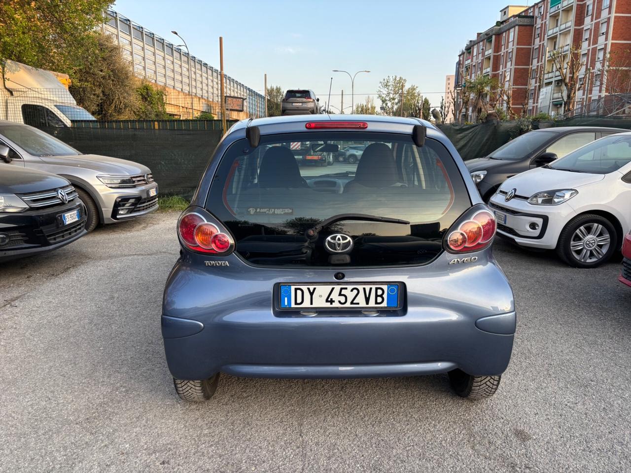 Toyota Aygo 1.0 5 porte Sol OK NEOPATENTATI