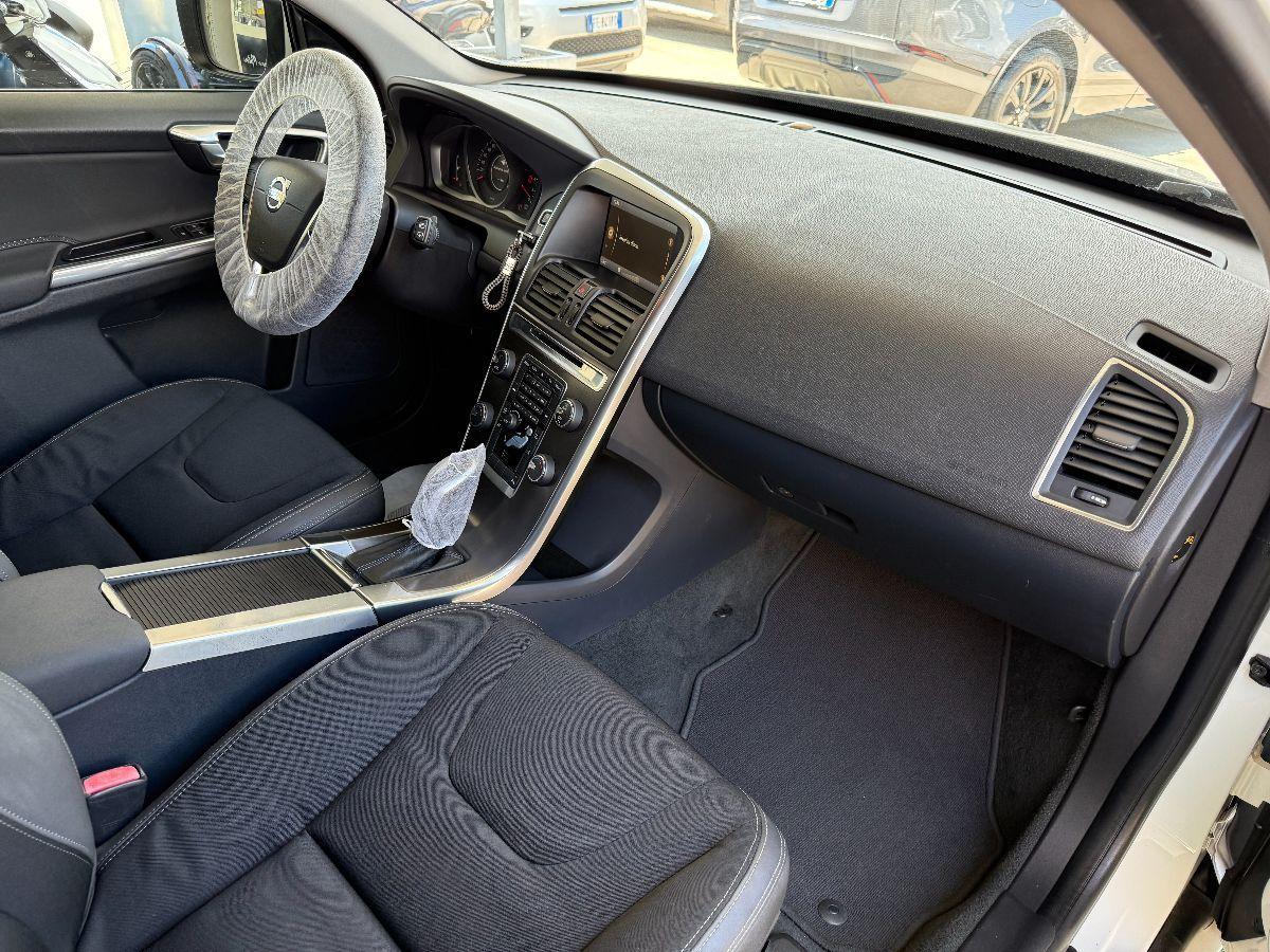 VOLVO - XC60 2.0 d3 Business 136cv geartronic