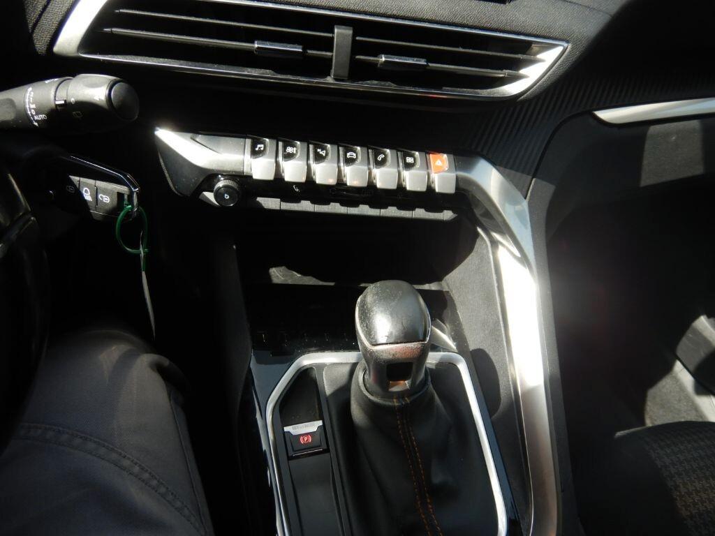 Peugeot 3008 BlueHDi 130 S&S Business