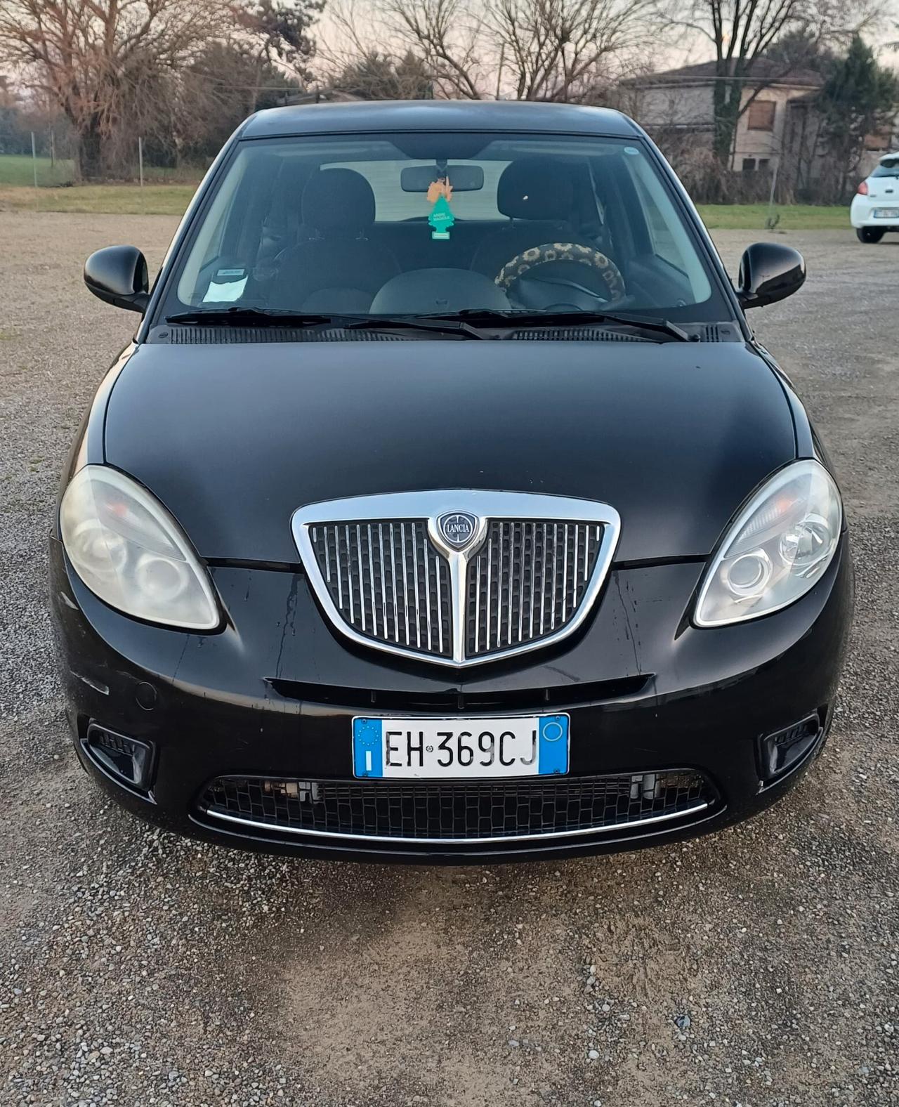 Lancia Ypsilon 1.2 69 CV 5 porte S&S Platinum