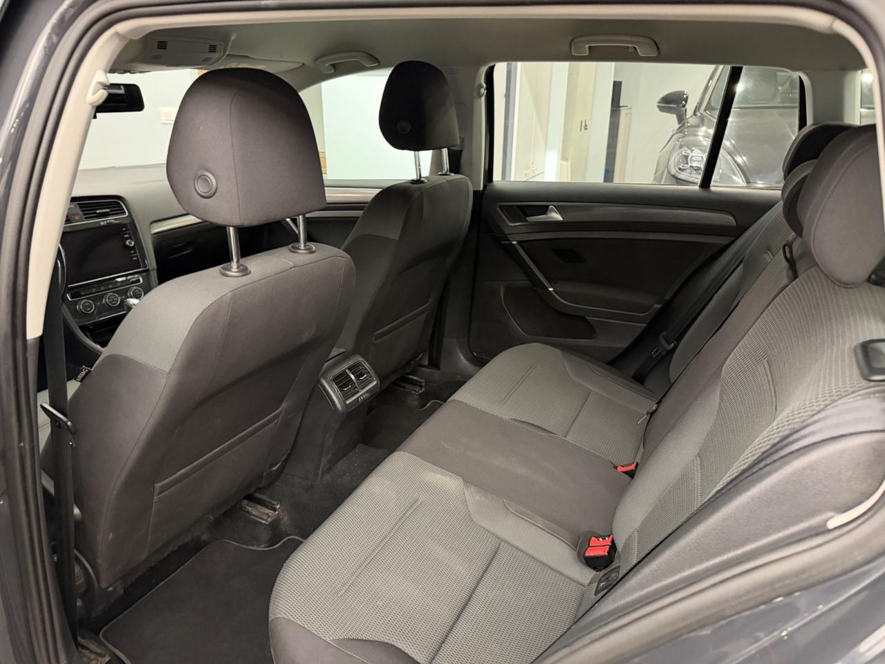 Golf Variant 1.6 TDI 115 CV DSG Executive BlueMotion Tech.