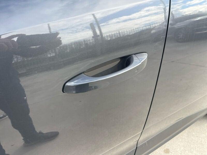 Peugeot 3008 III 2024 1.2 hybrid GT 145cv e-dcs6