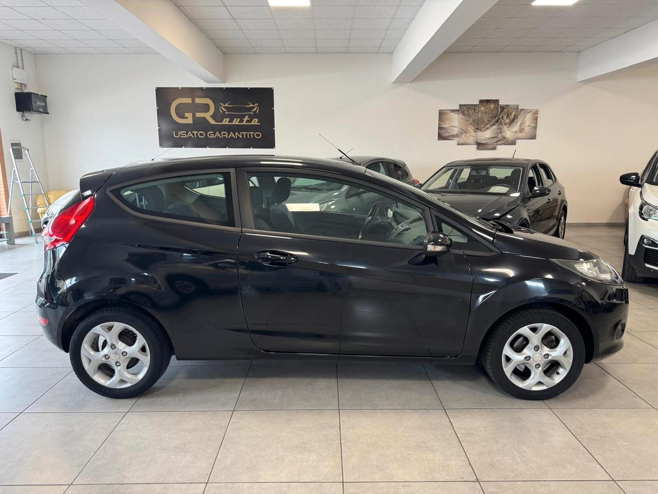 Ford Fiesta 1.2 BENZINA 82CV NEOPATENTATI 2009