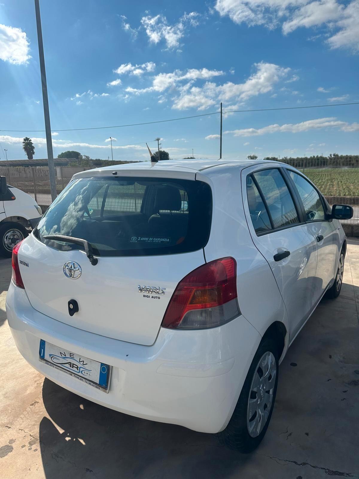 Toyota Yaris 1.0 GPL