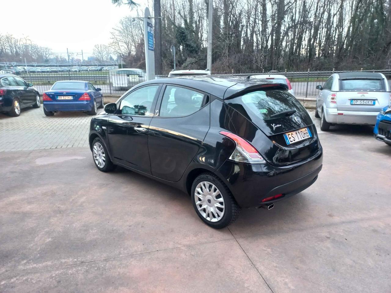 Lancia Ypsilon 1.3 MJT 16V 95 CV 5 porte S&S Silver
