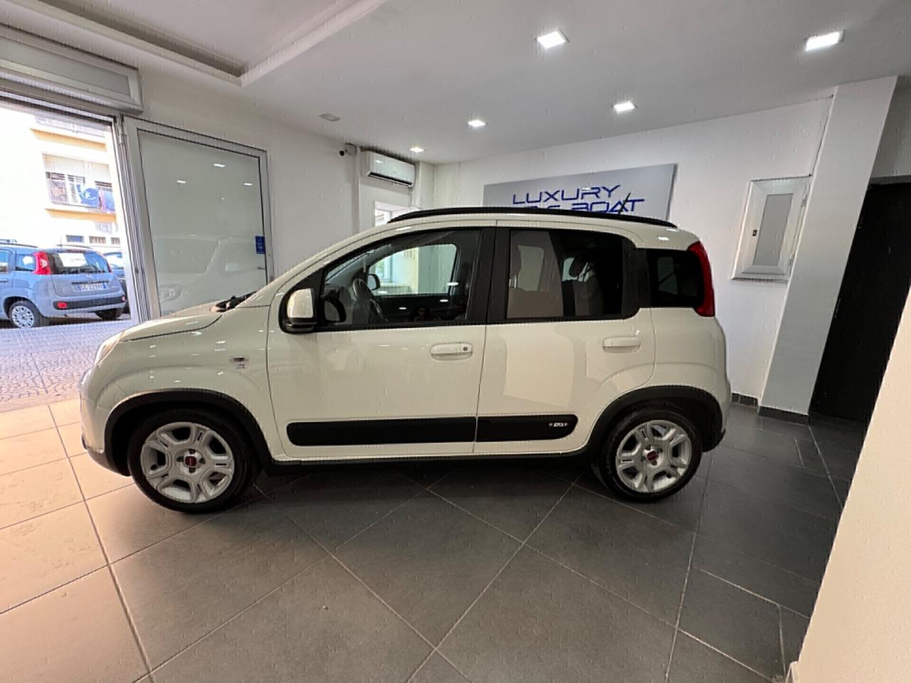 Fiat Panda 1.0 FireFly S&S Hybrid Red ADATTA PER NEOPATENTATI
