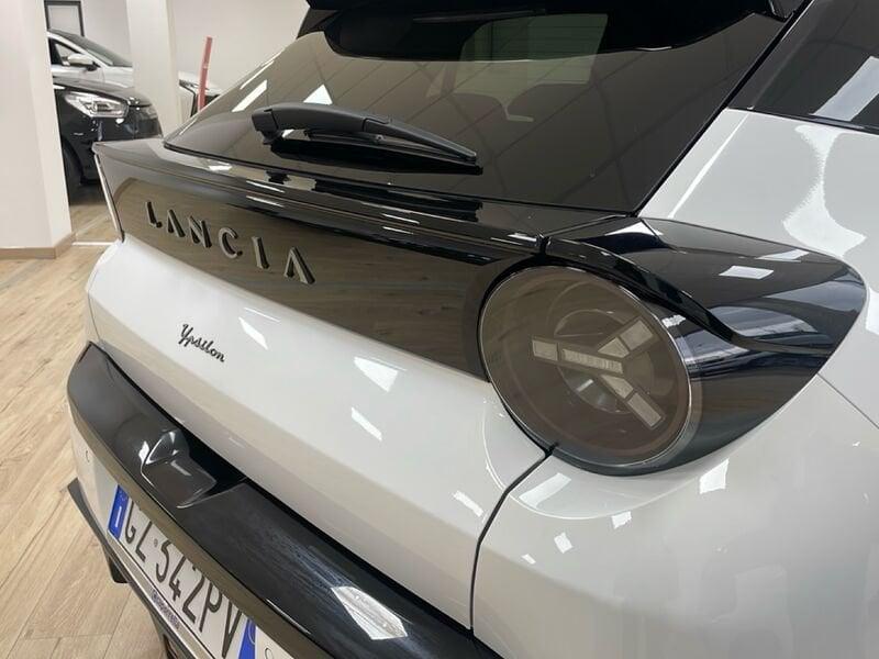 Lancia Ypsilon Ypsilon 1.2 LX 100cv e-dct