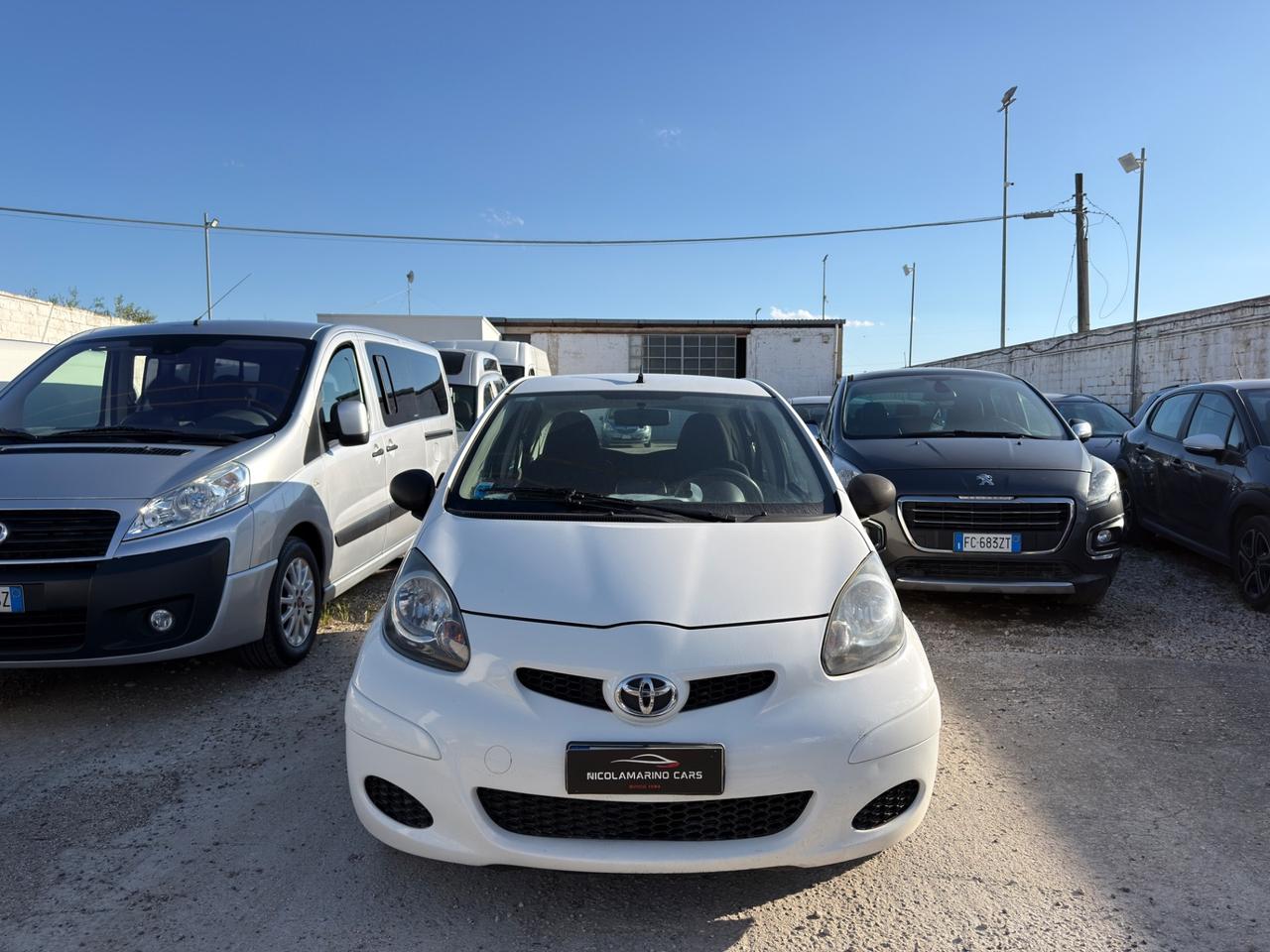 Toyota Aygo 1.0 5 porte Now Connect “NAVI”