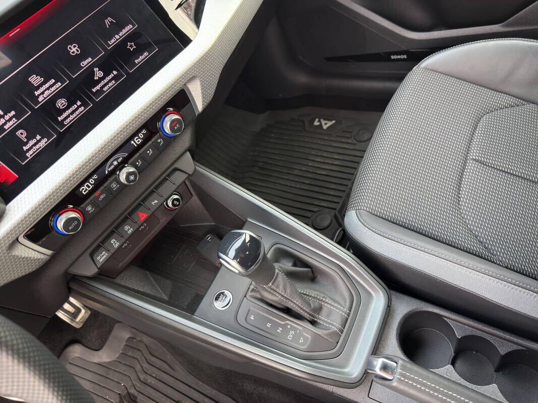 Ford Kuga 1.5 ecoblue 120cv ST-Line automatica 2022