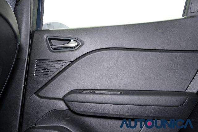 RENAULT Captur FULL HYBRID E-TECH 145 CV INTENS NEOPATENTATI