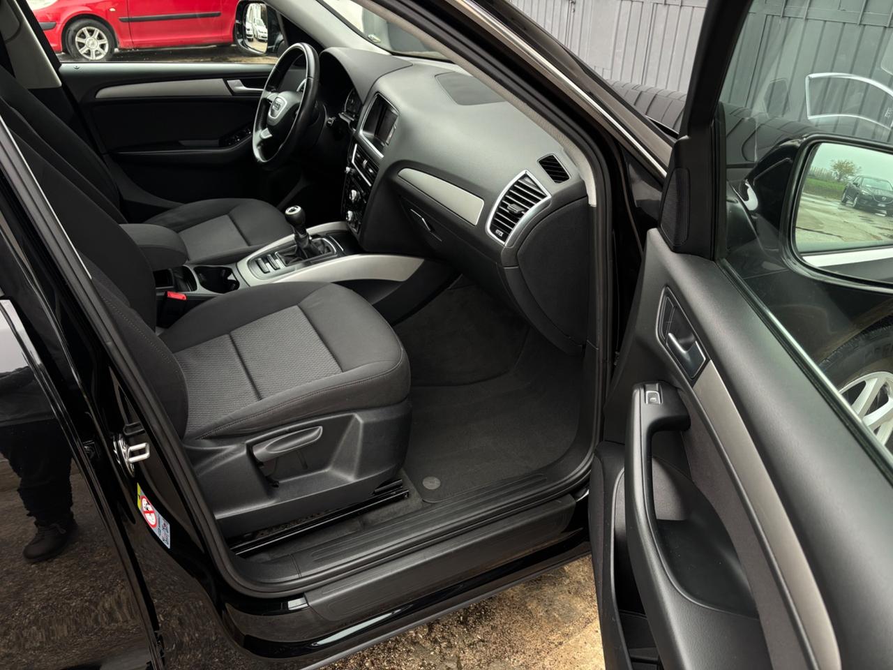 Audi Q5 2.0 TDI 150 CV. Garanzia 12 mesi