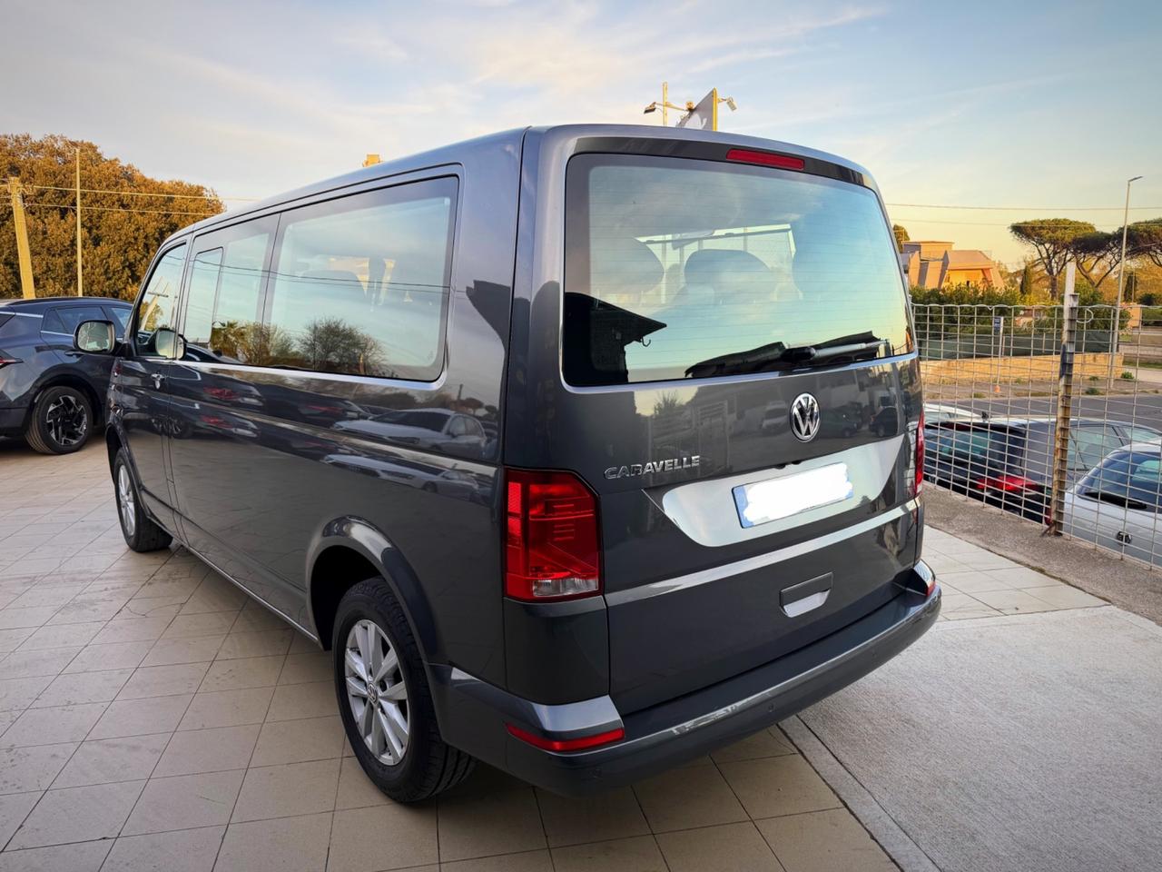 Volkswagen Caravelle 2.0 TDI 150CV DSG PL Comfortline