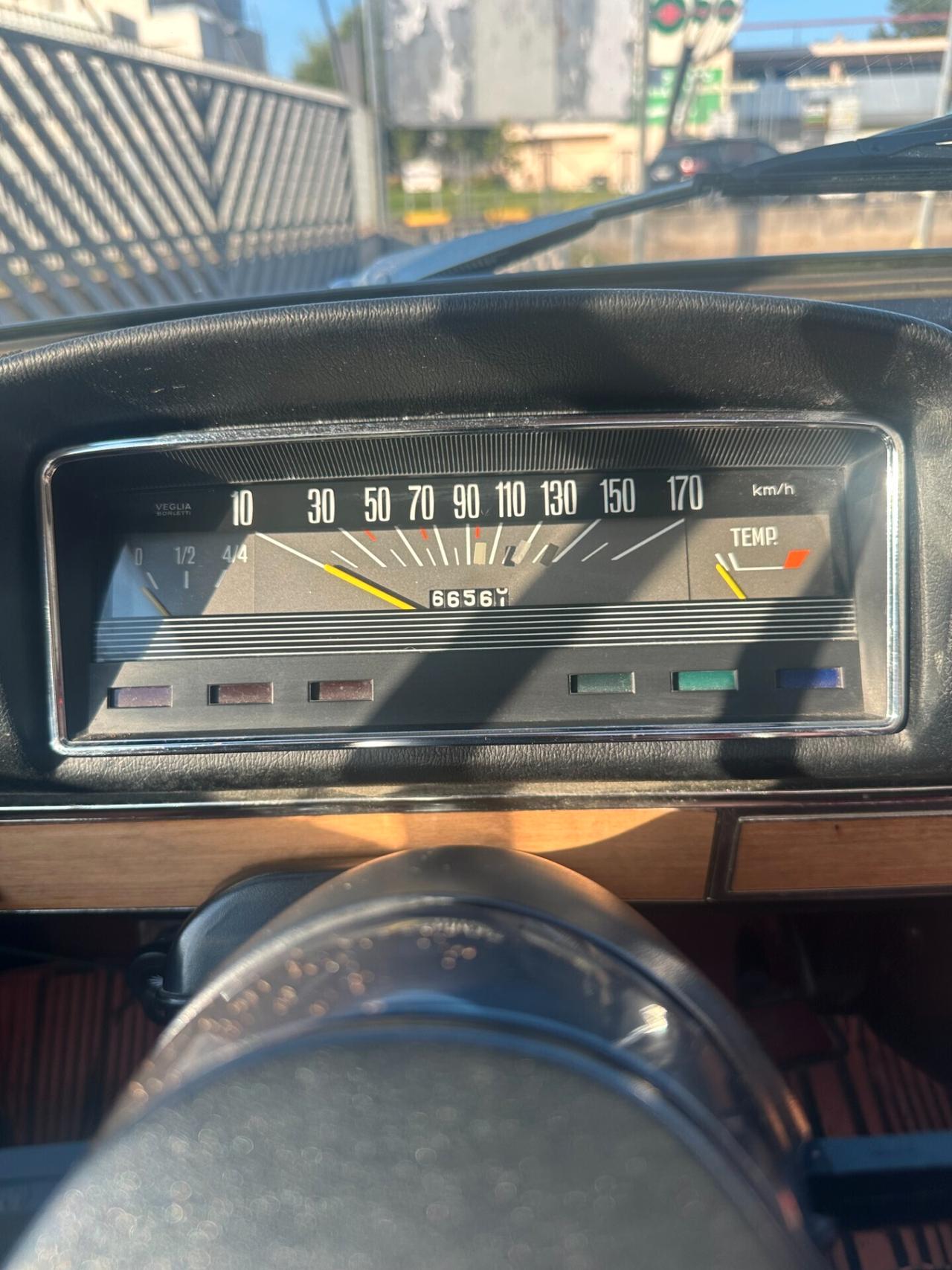 Fiat 124 Coupe 4 PORTE