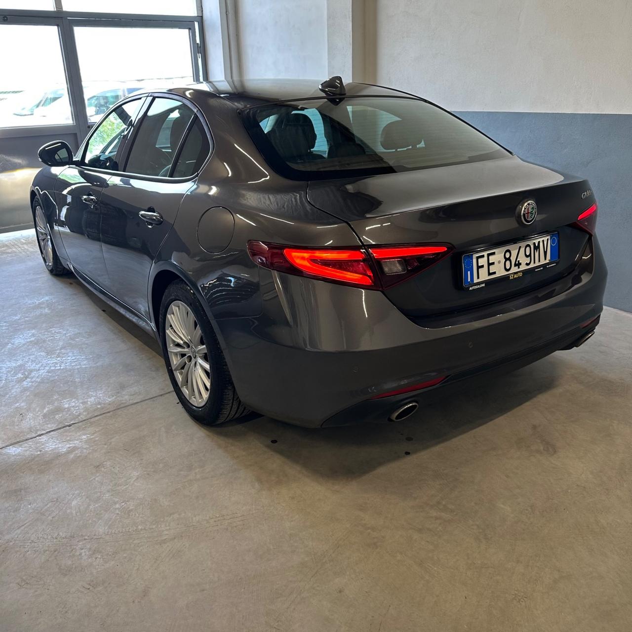 Alfa Romeo Giulia 2.2 Turbodiesel 180 CV AT8 Business Sport Launch Ed.