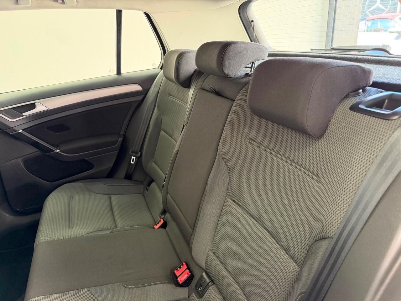 Volkswagen Golf 1.6 TDI 110 CV 5p. GARANTITA-2017