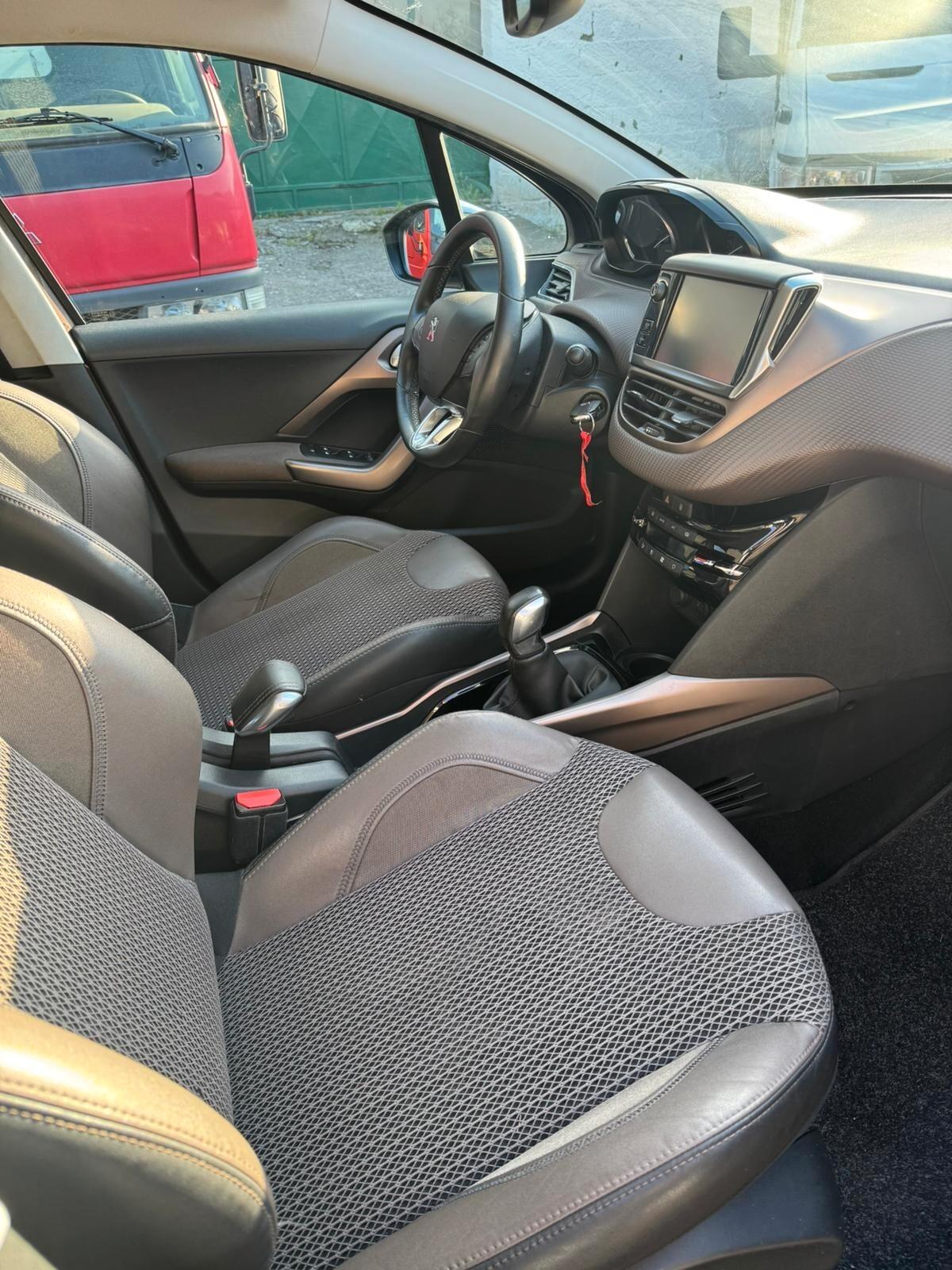 Peugeot 2008 1.6 e-HDi 92 CV Stop&Start Allure