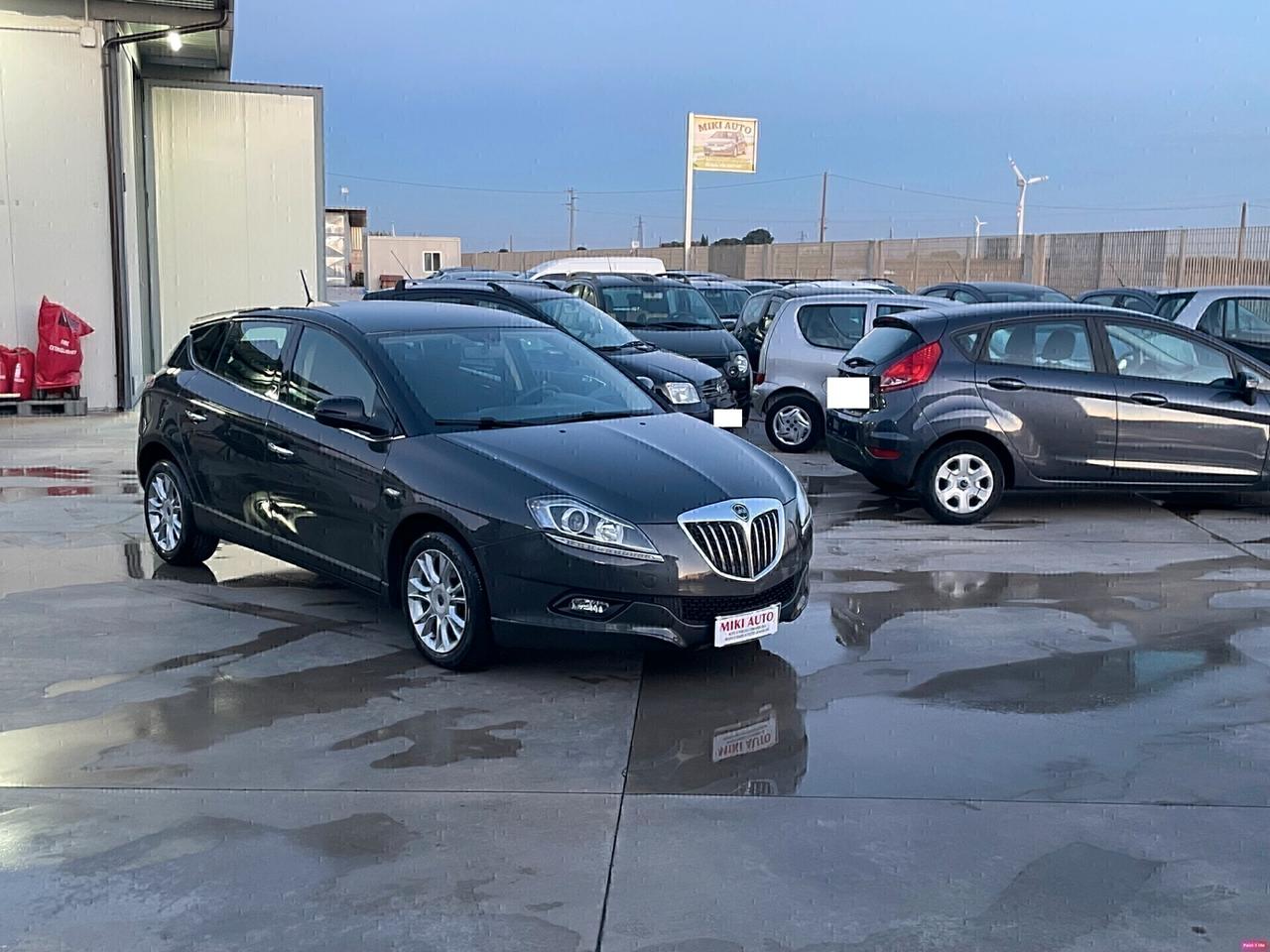 Lancia Delta 1.6 MJT DPF Oro vettura pari al nuovo