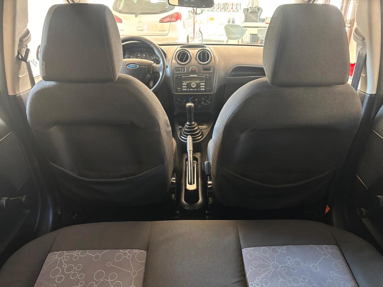 Ford Fiesta 1.2 16V 5p. Ghia