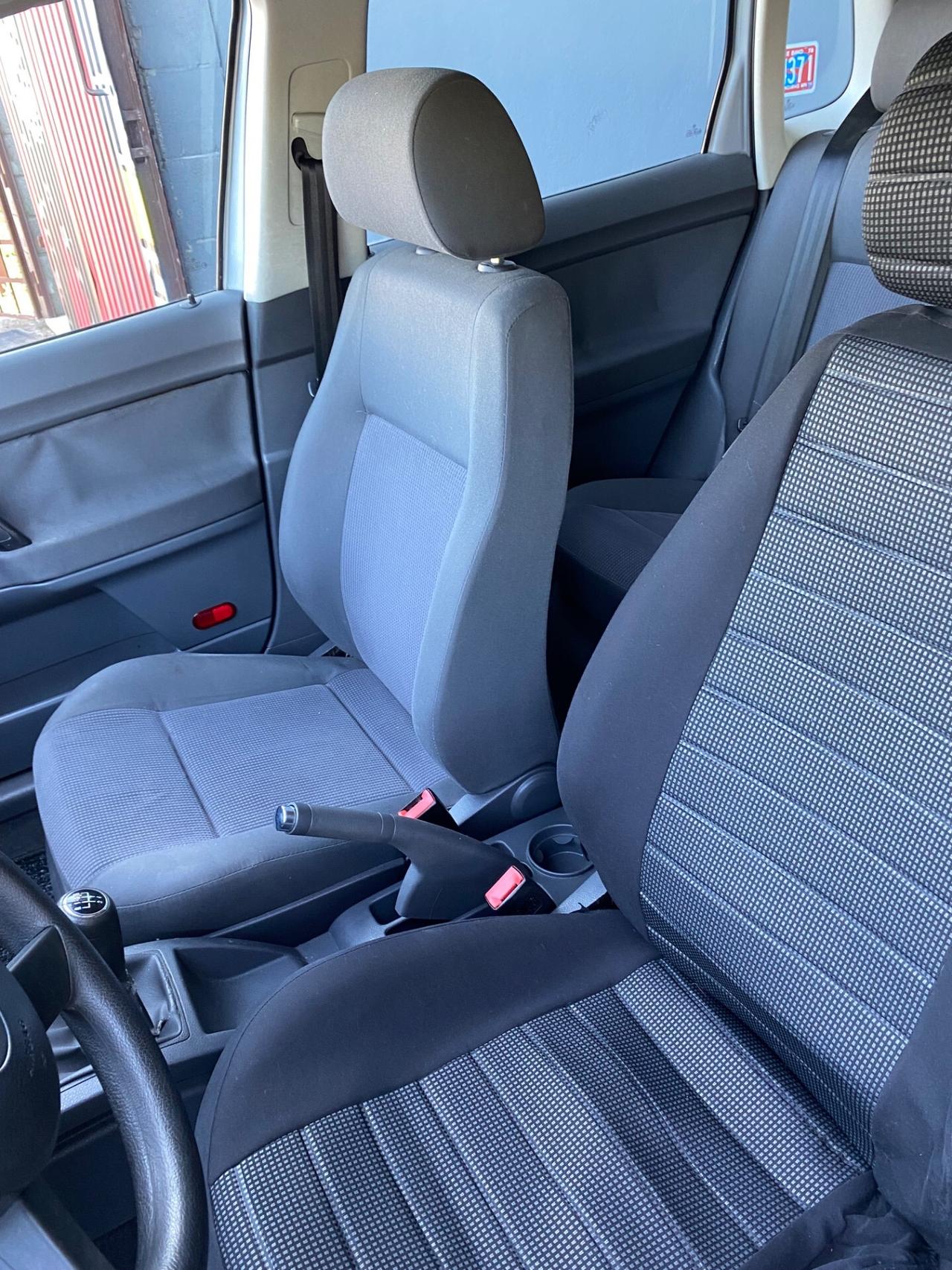 Volkswagen Polo 1.2 5p. Neop 90.000km