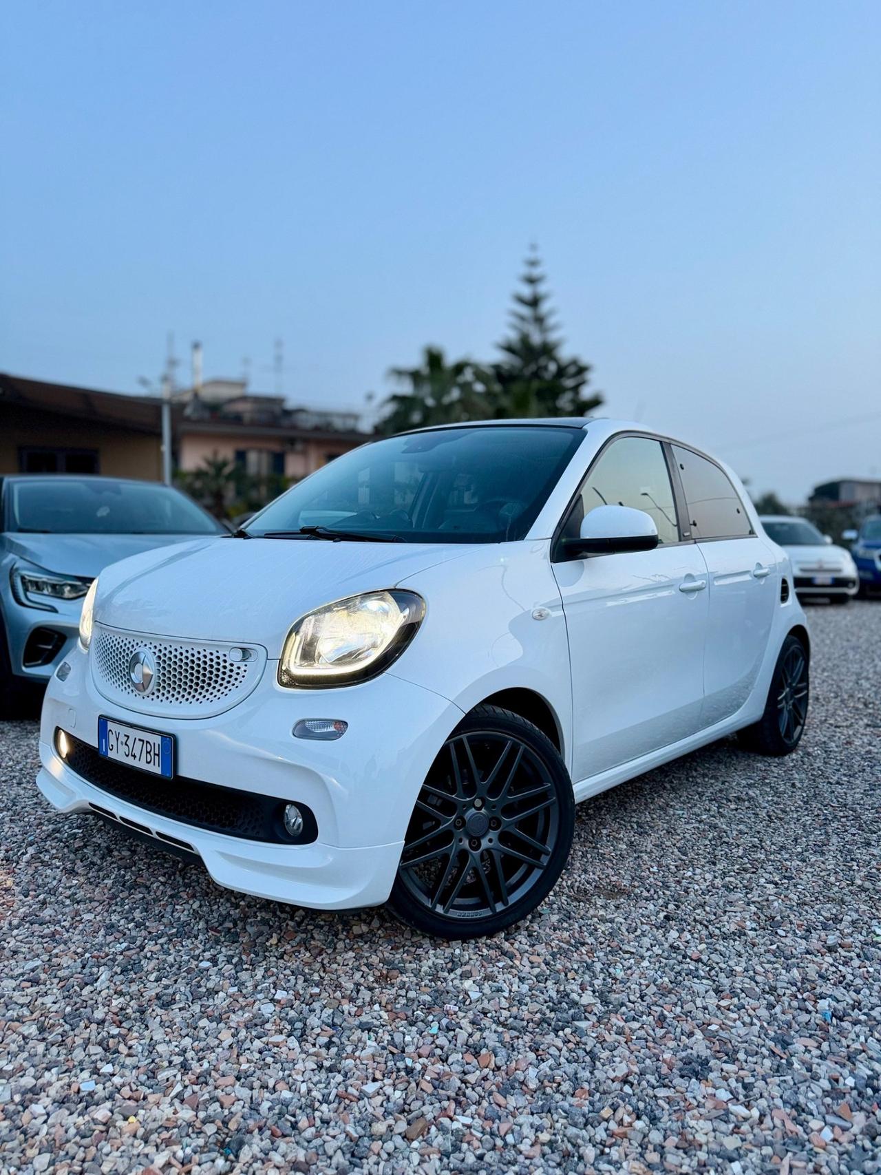 Smart ForFour 70 1.0 twinamic Allestita Brabus