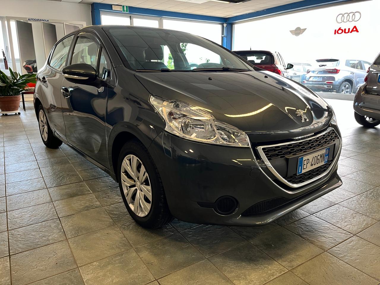 Peugeot 208 1.2 VTi 82 CV 5 porte Allure-NEOPATENTATI-